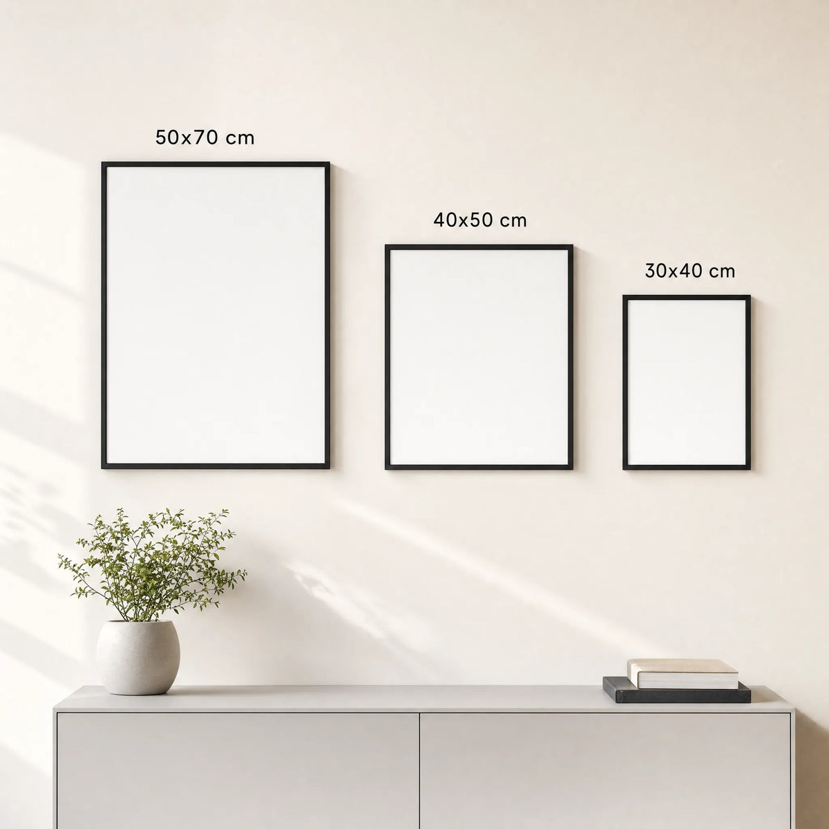 Größenvergleich: 30x40, 40x50 und 50x70 cm an der Wand